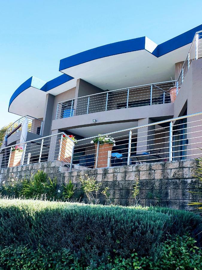 Over The Moon Guesthouse Johannesburg Bagian luar foto