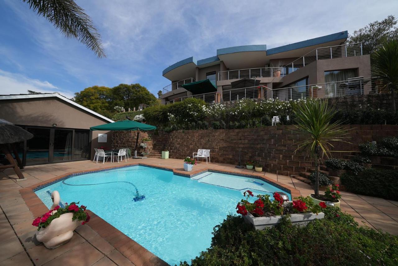 Over The Moon Guesthouse Johannesburg Bagian luar foto