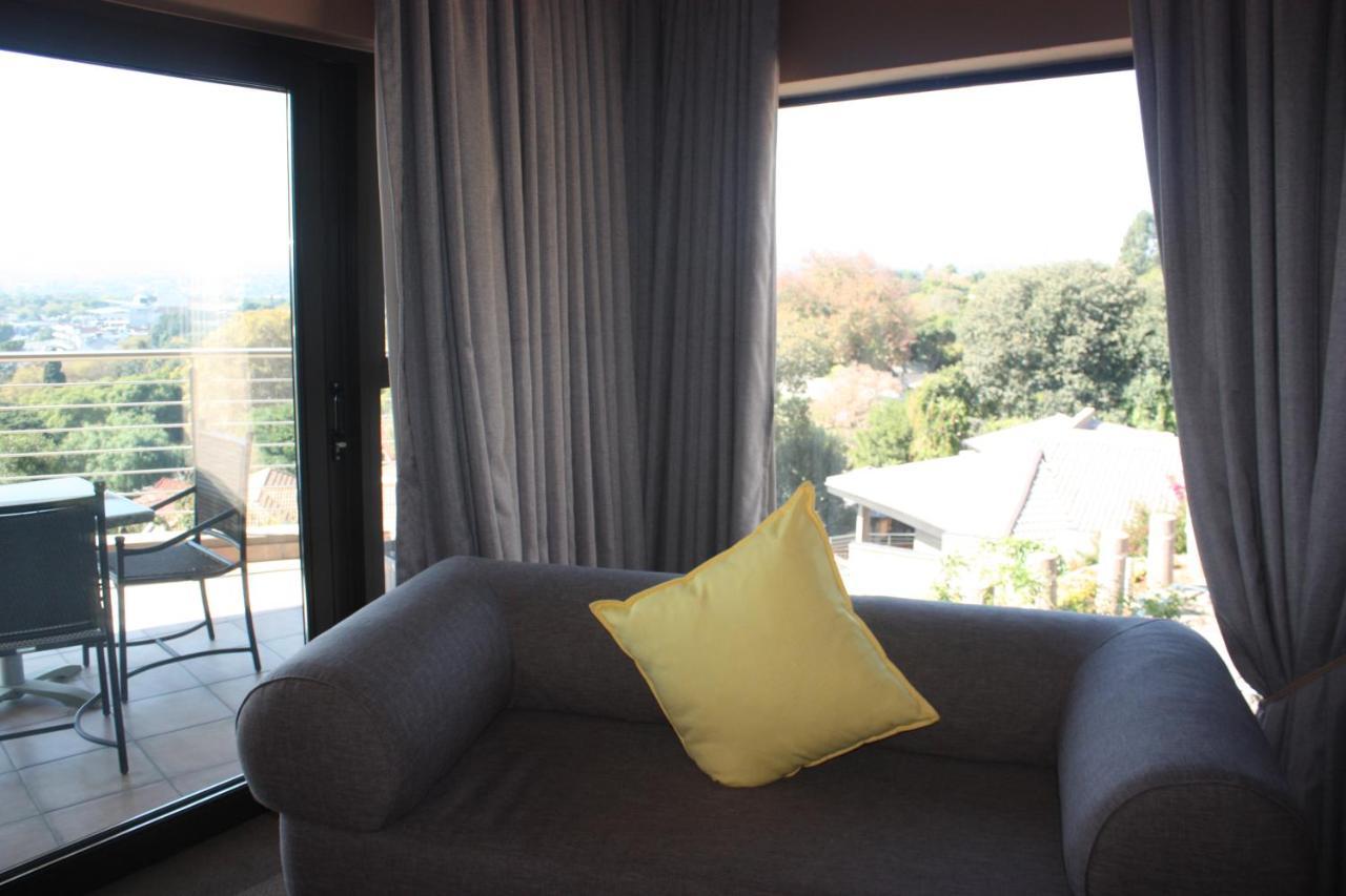 Over The Moon Guesthouse Johannesburg Bagian luar foto