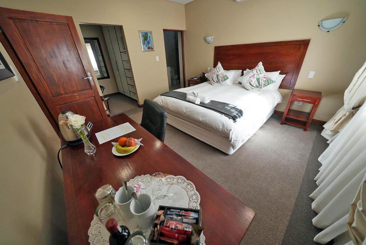 Over The Moon Guesthouse Johannesburg Bagian luar foto