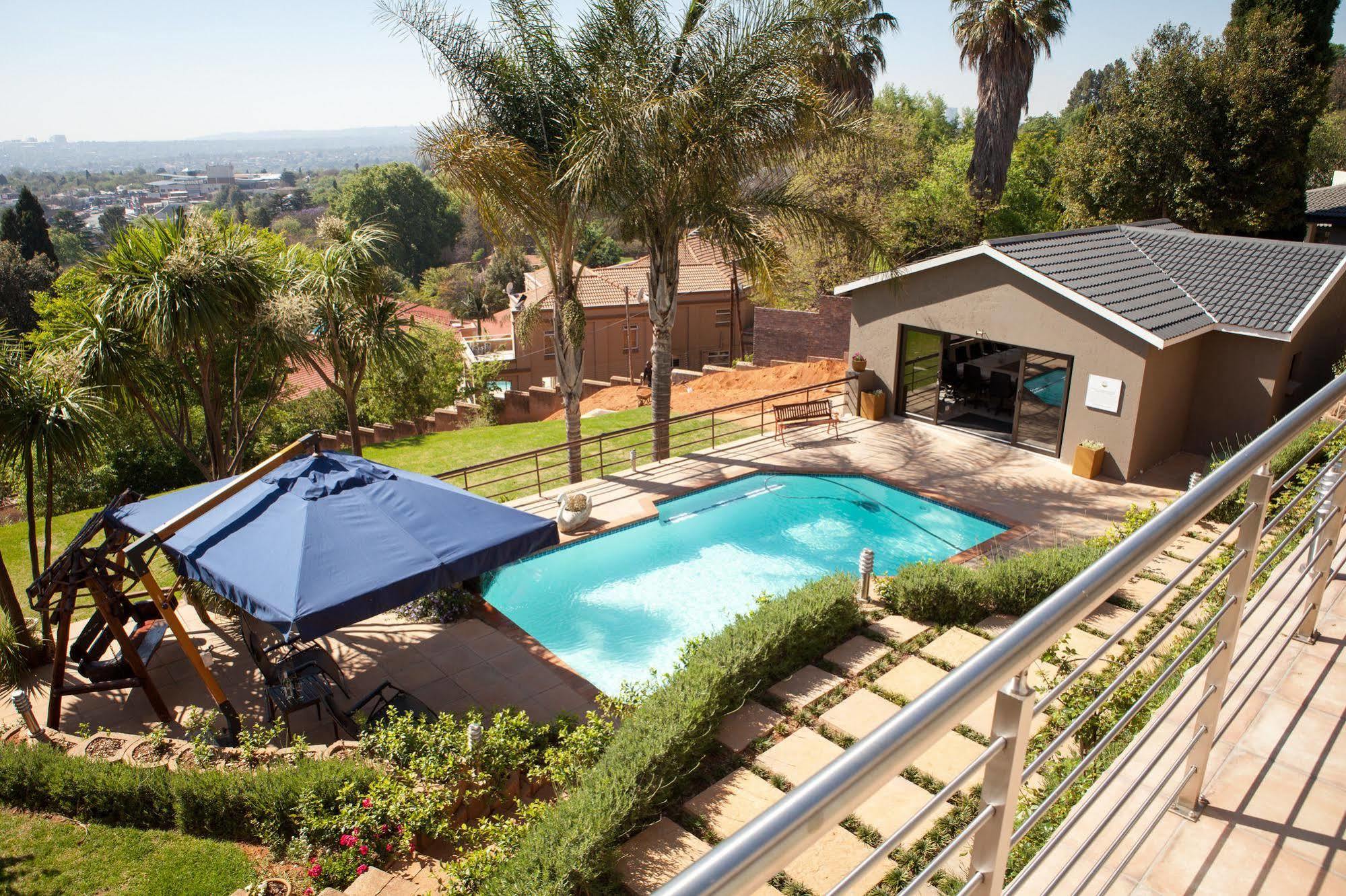 Over The Moon Guesthouse Johannesburg Bagian luar foto