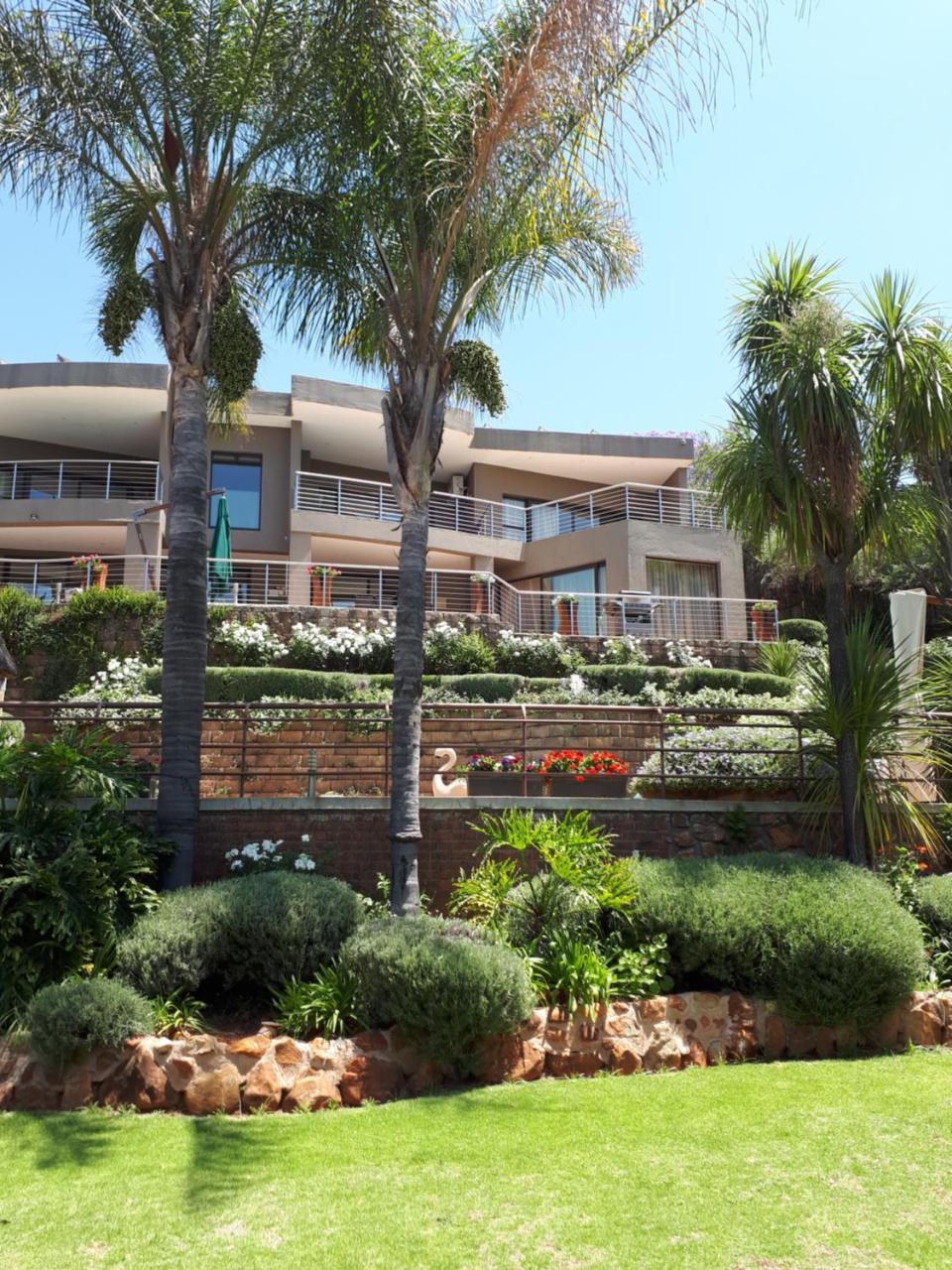 Over The Moon Guesthouse Johannesburg Bagian luar foto